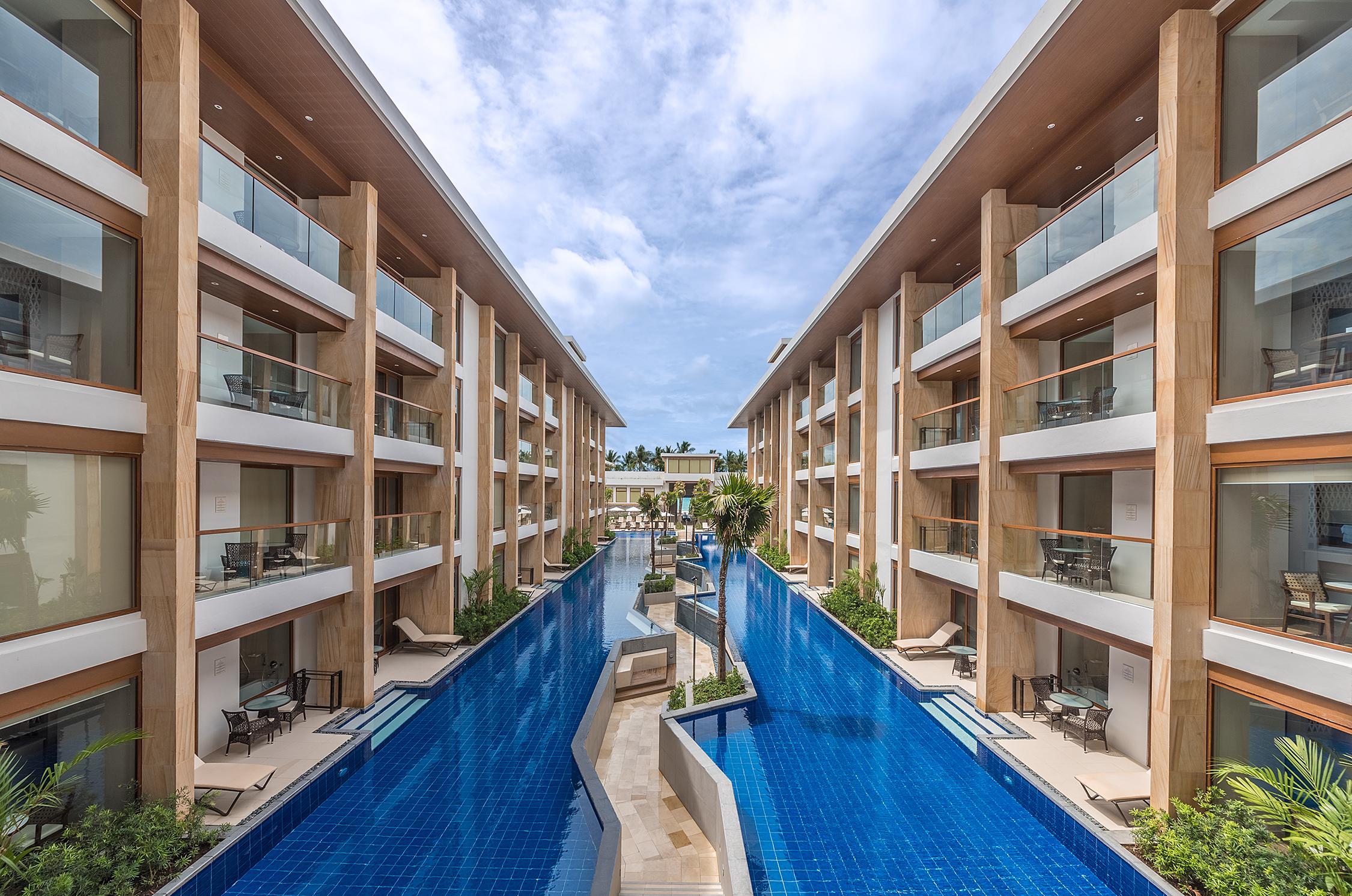 Henann Crystal Sands Resort Balabag  Exterior photo